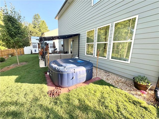 81 Boulder Drive, Toccoa, GA 30577