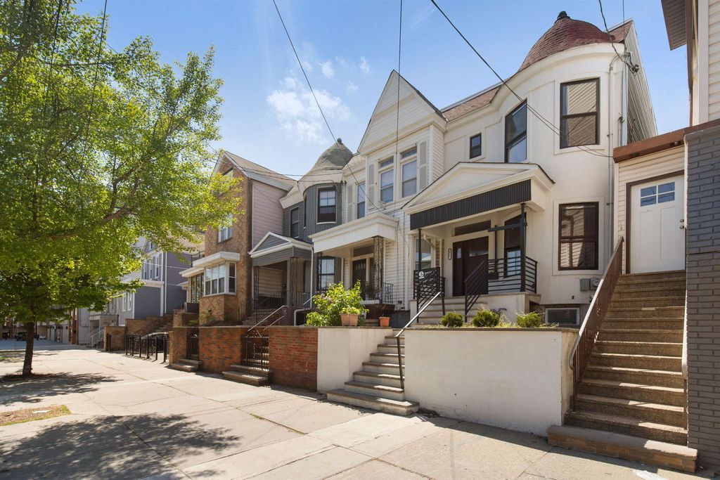 3459 KENNEDY BLVD, Jc, Heights, NJ 07307