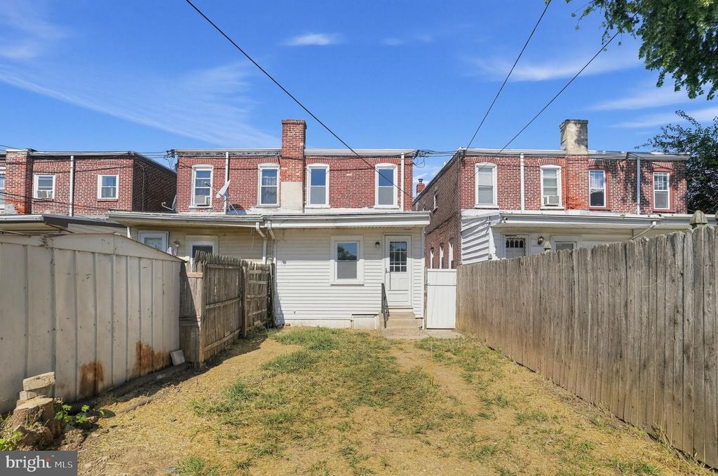 1315 E 9TH ST, CRUM LYNNE, PA 19022 — photo 3