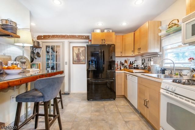 125 Lafayette Pl, Plainfield City, NJ 07060