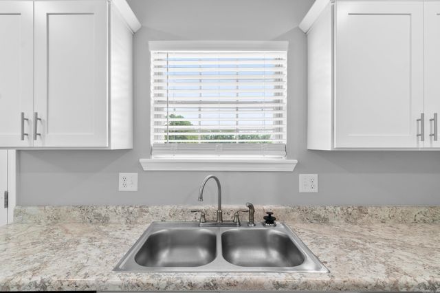 284 Walker RD, Higginson, AR 72068