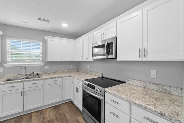 284 Walker RD, Higginson, AR 72068