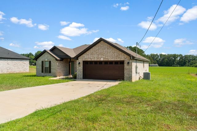 284 Walker RD, Higginson, AR 72068
