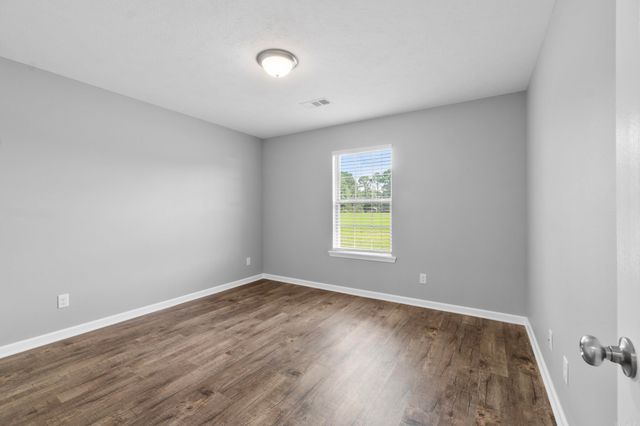 284 Walker RD, Higginson, AR 72068