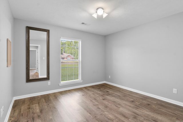 284 Walker RD, Higginson, AR 72068