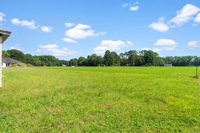 284 Walker RD, Higginson, AR 72068