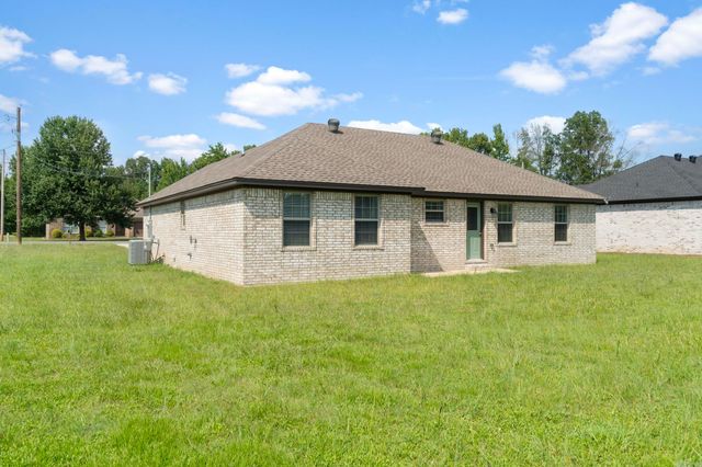 284 Walker RD, Higginson, AR 72068