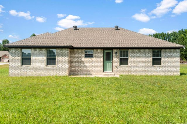 284 Walker RD, Higginson, AR 72068