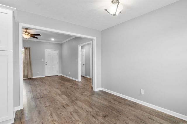 284 Walker RD, Higginson, AR 72068