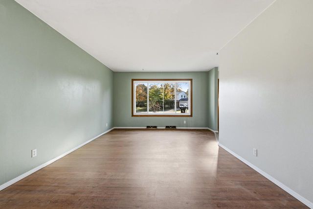 1334 W Paradise COURT, Glendale, WI 53209