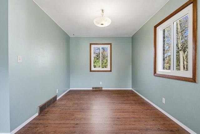 1334 W Paradise COURT, Glendale, WI 53209