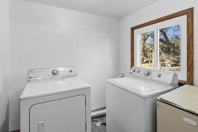 1334 W Paradise COURT, Glendale, WI 53209