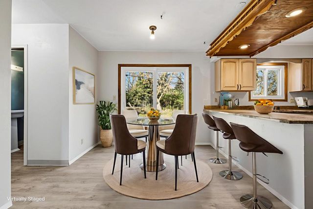 1334 W Paradise COURT, Glendale, WI 53209