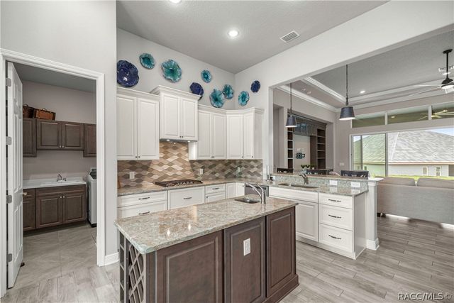 2371 N Peakview Loop, Hernando, FL 34442