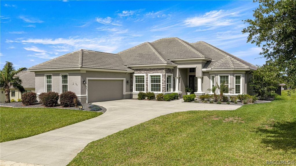 2371 N Peakview Loop, Hernando, FL 34442