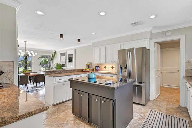 1208 Tall Pines Drive, Friendswood, TX 77546