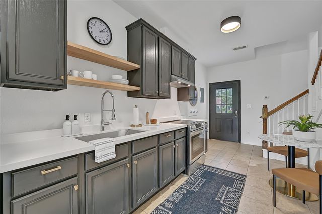 1208 Tall Pines Drive, Friendswood, TX 77546