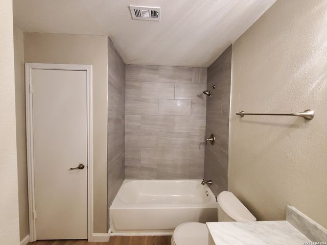 5717 LOCHMOOR, San Antonio, TX 78244