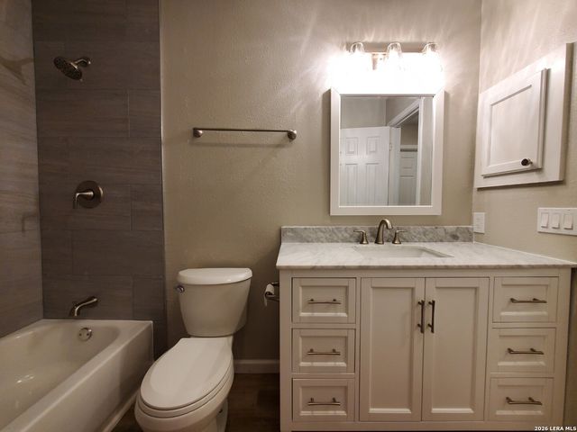 5717 LOCHMOOR, San Antonio, TX 78244