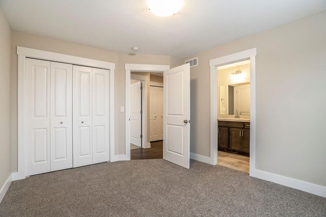 215 S Broadway Street, Middleville, MI 49333