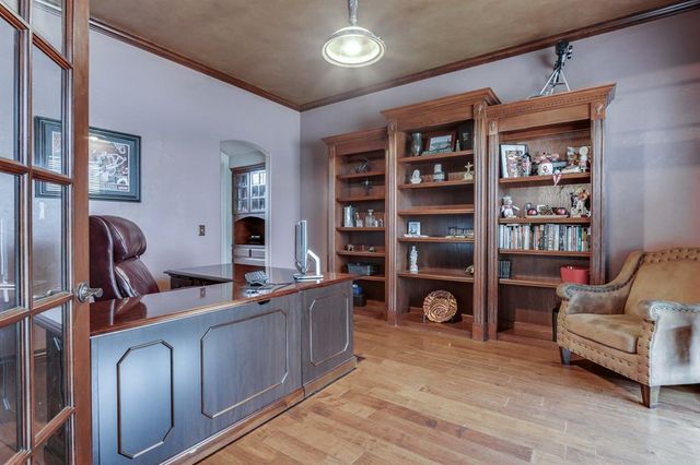 801 Erinova Drive, Yukon, OK 73099