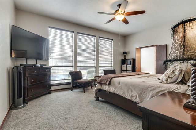801 Erinova Drive, Yukon, OK 73099