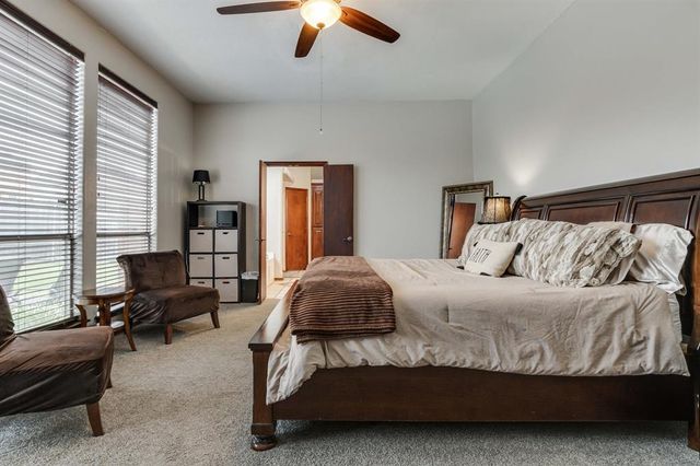 801 Erinova Drive, Yukon, OK 73099