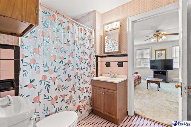 310 N Main St, Mullins, SC 29574