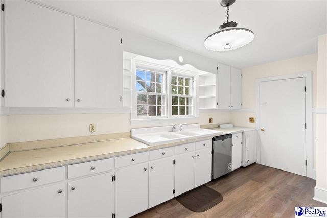 310 N Main St, Mullins, SC 29574