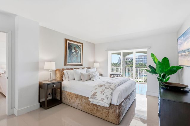 1040 BANYAN Road 504C, Boca Raton, FL 33432
