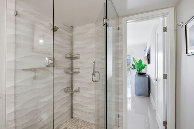 1040 BANYAN Road 504C, Boca Raton, FL 33432