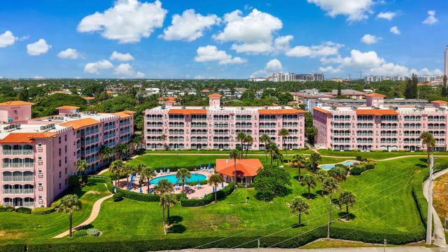 1040 BANYAN Road 504C, Boca Raton, FL 33432
