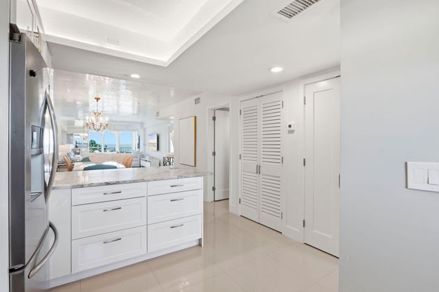 1040 BANYAN Road 504C, Boca Raton, FL 33432