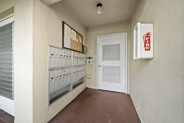 135 ANDOVER F, West Palm Beach, FL 33417