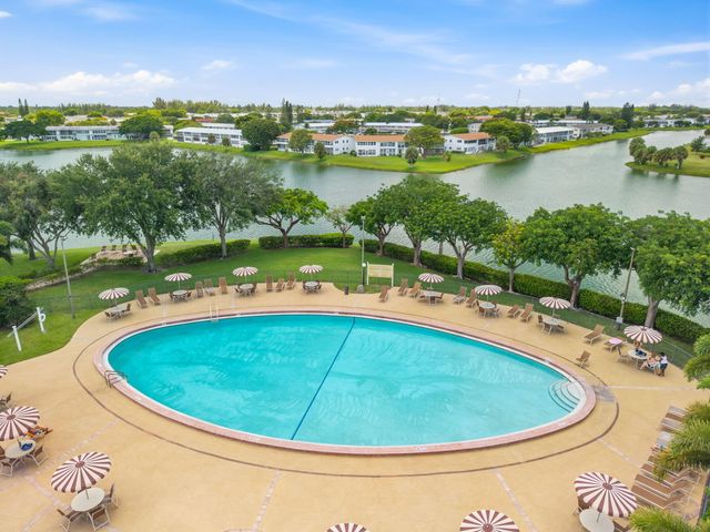 135 ANDOVER F, West Palm Beach, FL 33417