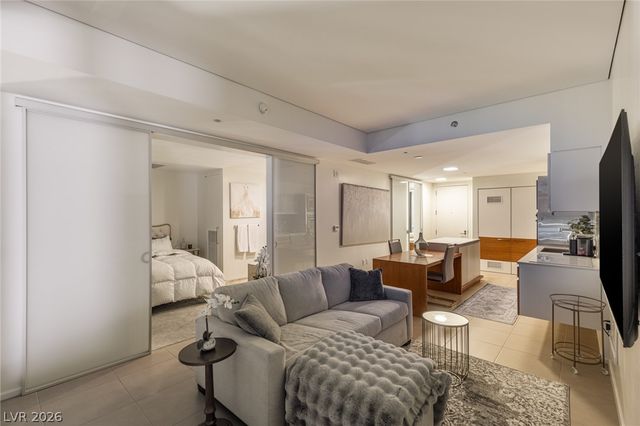 3722 Las Vegas Boulevard 1903, Las Vegas, NV 89158