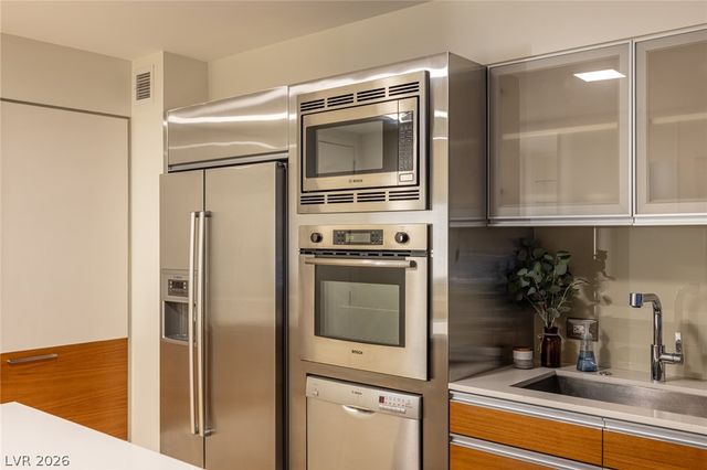 3722 Las Vegas Boulevard 1903, Las Vegas, NV 89158