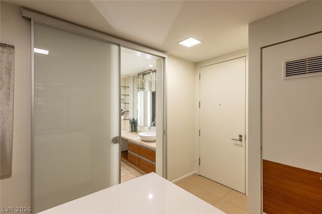 3722 Las Vegas Boulevard 1903, Las Vegas, NV 89158