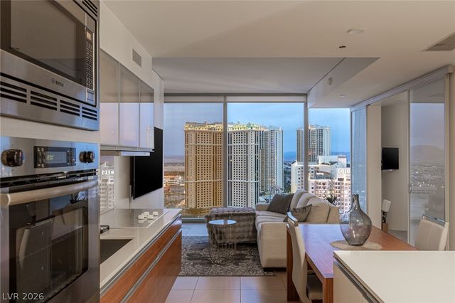 3722 Las Vegas Boulevard 1903, Las Vegas, NV 89158