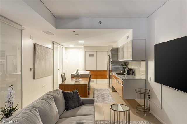 3722 Las Vegas Boulevard 1903, Las Vegas, NV 89158