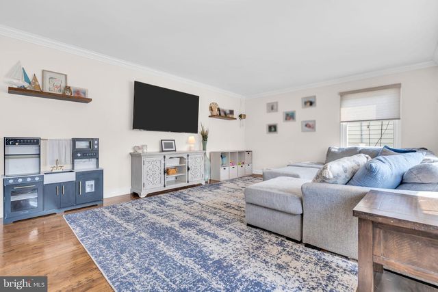 728 NEPTUNE AVE, Beachwood, NJ 08722