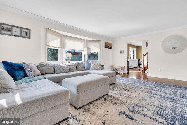 728 NEPTUNE AVE, Beachwood, NJ 08722