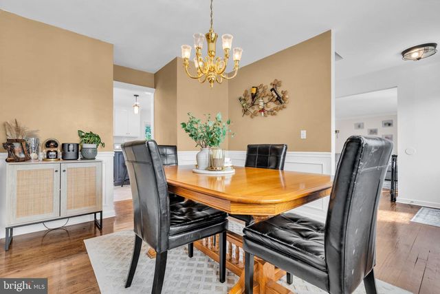 728 NEPTUNE AVE, Beachwood, NJ 08722