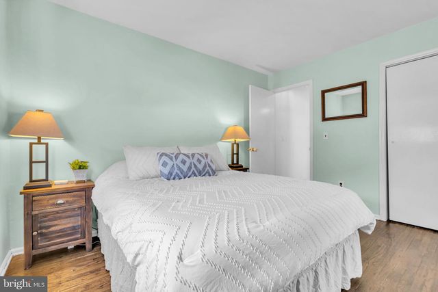 728 NEPTUNE AVE, Beachwood, NJ 08722