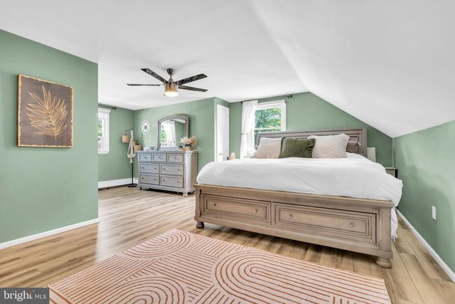 728 NEPTUNE AVE, Beachwood, NJ 08722