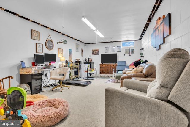 728 NEPTUNE AVE, Beachwood, NJ 08722