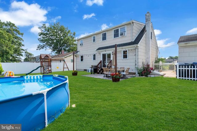 728 NEPTUNE AVE, Beachwood, NJ 08722