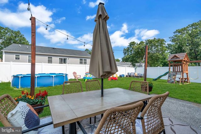 728 NEPTUNE AVE, Beachwood, NJ 08722