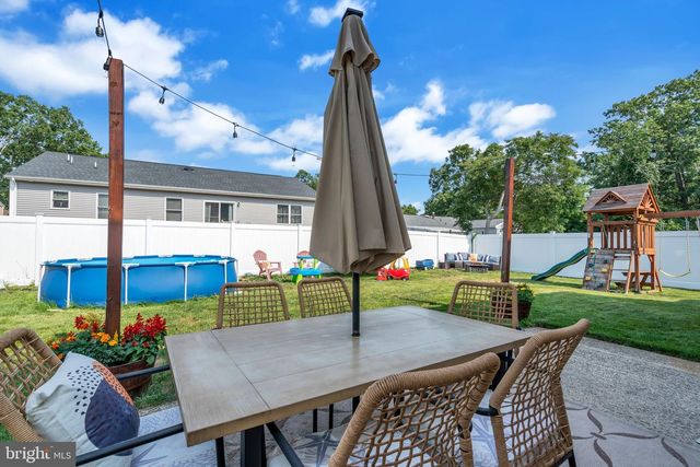 728 NEPTUNE AVE, Beachwood, NJ 08722