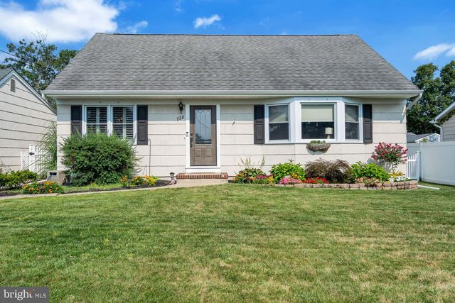 728 NEPTUNE AVE, Beachwood, NJ 08722